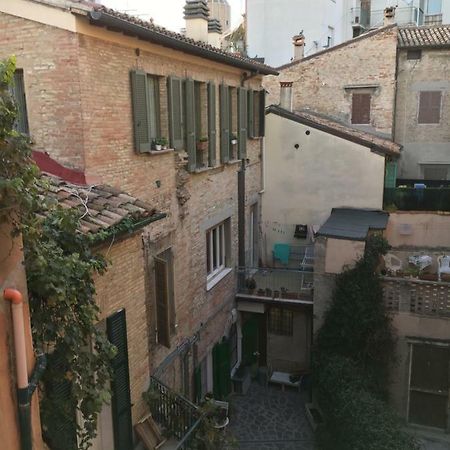 Res. Centro Storico Apartment Fano Exterior foto