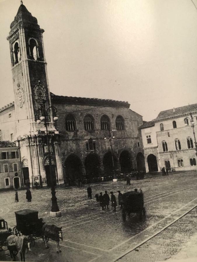Res. Centro Storico Apartment Fano Exterior foto